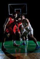 giocatore di basket in azione foto