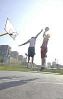 streetball gioco a presto mattina foto