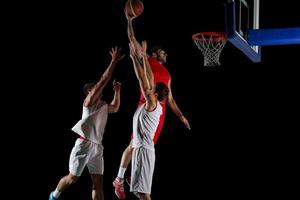 giocatore di basket in azione foto