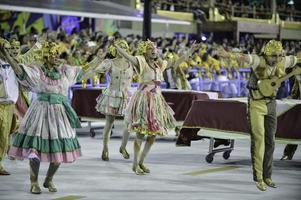 rio, brasile - febbraio 12, 2018 - samba scuola parata nel sambodromo. mangueira foto