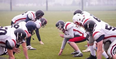 professionale americano calcio Giocatori pronto per inizio foto