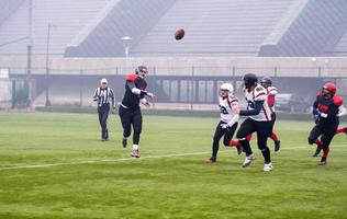 formazione incontro di professionale americano calcio Giocatori foto