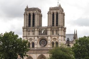 notre dame paris foto