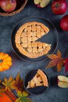 autunno fresco al forno fatti in casa gustoso Mela torta foto