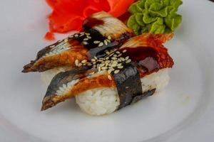 Anguilla Sushi su legna foto