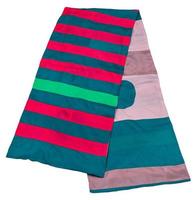 sciarpa cucito a partire dal verde, rosa, blu, rosso strisce foto