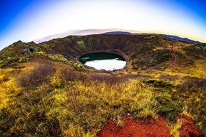 kerit o kerid, un' vulcanico cratere lago collocato nel il grimsnes la zona nel Sud Islanda, lungo il d'oro cerchio foto