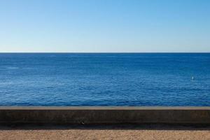 costiero sentiero di il costa brava nel il la zona di s'agaro foto