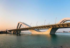 sceicco zayed ponte, abu dhabi, unito arabo Emirates foto