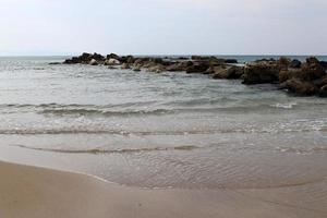 costa del mar mediterraneo nel nord dello stato di israele. foto