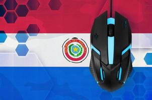 paraguay bandiera e computer topo. concetto di nazione che rappresentano e-sport squadra foto