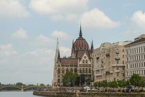 edificio del parlamento di budapest foto