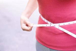 bellissimo obeso donne volere per perdere peso di dieta e esercizio regolarmente. foto