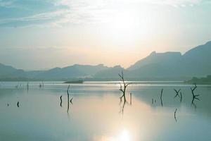 mattina Visualizza di kandalama lago, sri lanka foto