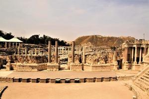 un' Visualizza di il vecchio romano cittadina di beh shean nel Israele foto