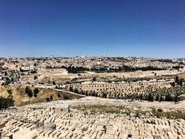 un' Visualizza di Gerusalemme a partire dal il montare di olive foto