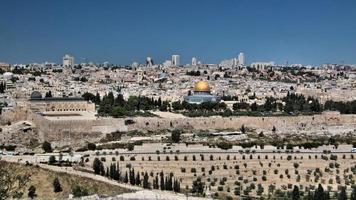 un' Visualizza di Gerusalemme a partire dal il montare di olive foto