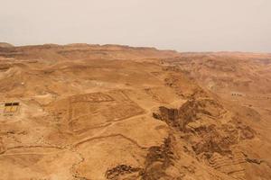 un' Visualizza di il cima fortezza di massada nel Israele foto