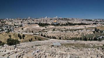 un' Visualizza di Gerusalemme a partire dal il montare di olive foto