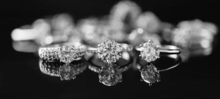 bellissimo diamante anelli gioielleria sfondo foto