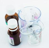 medicina liquido sciroppo per influenza e freddo assistenza sanitaria foto