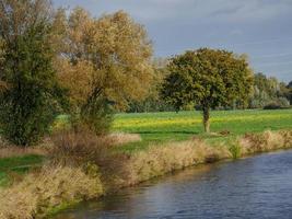 teh città di schuettorf a il vechte fiume nel Germania foto