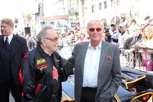 los angeles - apr 5 - Giorgio barri, Adamo ovest, batmobile a il Adamo ovest hollywood camminare di fama stella cerimonia a hollywood blvd. su aprile 5, 2012 nel los angeles, circa foto