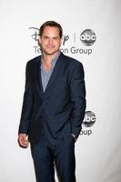 los angeles - luglio 27 - kyle Bornheimer arriva a il abc tca festa estate 2012 a beverly hilton Hotel su luglio 27, 2012 nel beverly colline, circa foto