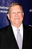 los angeles - mar 18 - ken howard a il 23 annuale un' notte a sardo S per beneficiare il alzheimer S associazione a il beverly hilton Hotel su marzo 18, 2015 nel beverly colline, circa foto