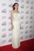 los angeles - nov 5 - angelina jolie pitt a il afi fest 2015 presentata di audi apertura notte gala prima di di il mare a il tcl Cinese Teatro su novembre 5, 2015 nel los angeles, circa foto