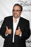 los angeles - jan 10 - daniele zacapà arriva a il abc tca festa inverno 2012 a langham Huntington Hotel su gennaio 10, 2012 nel Pasadena, circa foto