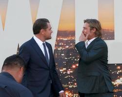 los angeles - luglio 22 leonardo dicaprio, Brad pitt a il una volta su un' tempo nel hollywood prima a il tcl Cinese Teatro imax su luglio 22, 2019 nel los angeles, circa foto