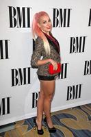 los angeles - Maggio 12 - bonnie mckee a il bmi pop musica premi a il beverly wilshire Hotel su Maggio 12, 2015 nel beverly colline, circa foto