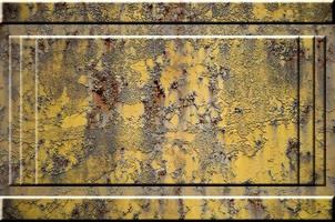 struttura di giallo ruvido arrugginito metallo superficie con ingombrante grigio evidenziato porzioni quale può essere visto su esposizione per luce. preparazione per il sfondo in lavorazione di scivoli e fogli di calcolo foto