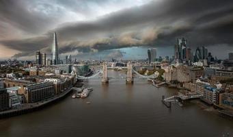 aereo Visualizza di il Torre ponte, centrale Londra, a partire dal il Sud banca di il Tamigi. foto