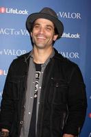 los angeles - feb 13 - Johnathon schaech arriva a il atto di valore la prima a il luce ad arco teatri su febbraio 13, 2012 nel los angeles, circa foto