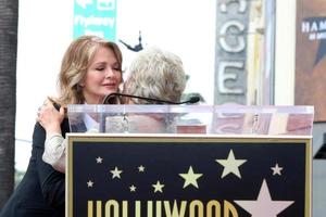 los angeles, Maggio 19 - deudre sala, susan via mare fieni a il deire sala hollywood camminare di fama cerimonia a hollywood blvd su Maggio 19, 2016 nel los angeles, circa foto