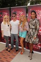 los angeles, luglio 11 - demi lovato, simon cowell, paulina rubino, kelly Rowland a il X Factor stagione 3 foto chiamata a il galen centro su luglio 11, 2013 nel los angeles, circa