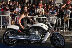 los angeles, luglio 19 - vanessa marano in arrivo a il Capitano America - il primo vendicatore prima a EL capitano Teatro su luglio 19, 2011 nel los angeles, circa foto