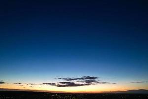 illuminato città, aereo metraggio a notte foto