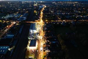 illuminato città, aereo metraggio a notte foto