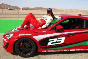 los angeles, mar 23 - kate del castillo con il rampollo fr-s a il 37 ° annuale toyota professionista celebrità gara formazione a il salice molle internazionale autostrada su marzo 23, 2013 nel rosamondo, circa esclusivo foto