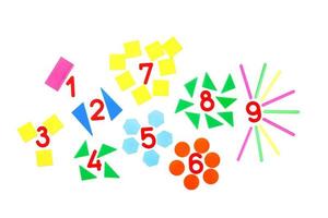 multicolore plastica figure e numeri su un' bianca sfondo. educativo Giochi per bambini. matematica e calcolo abilità. foto