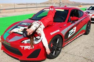 los angeles, mar 23 - kate del castillo con il rampollo fr-s a il 37 ° annuale toyota professionista celebrità gara formazione a il salice molle internazionale autostrada su marzo 23, 2013 nel rosamondo, circa esclusivo foto