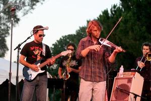 adrian pasdar e jesse spencer gruppo musicale a partire dal tv netflix vivere su Posizione concerto autistico Museo nel griffith parco los angeles, circa agosto 9, 2008 ©2008 kathy hutchin hutchin foto