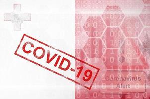 Malta bandiera e futuristico digitale astratto composizione con covid-19 francobollo. coronavirus scoppio concetto foto