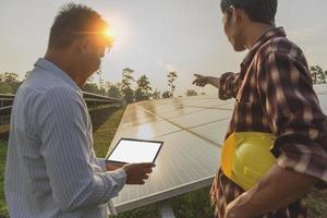 innovazione di elettricità generazione a partire dal natura. foto