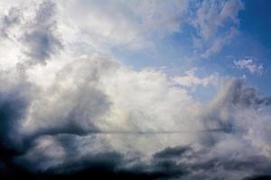 nuvole di pioggia foto