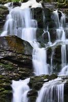 cascata shipot spedire - uno di il maggior parte bellissimo e il maggior parte a tutto flusso cascate di transcarpazia foto