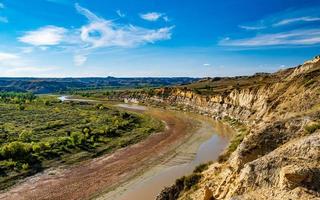 il poco Missouri fiume valle nel theodore roosevelt nazionale parco foto